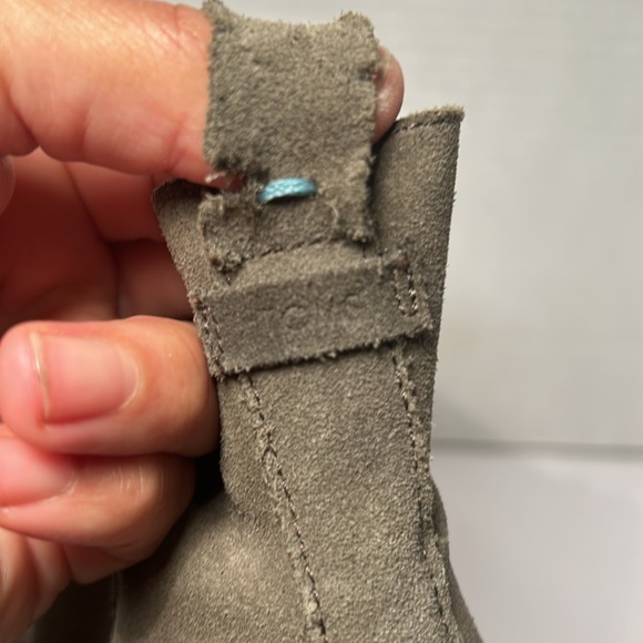 TOMS Women's Esme Desert Taupe Suede Chelsea Boot Size 8. 2.5” heel size - Picture 15 of 15
